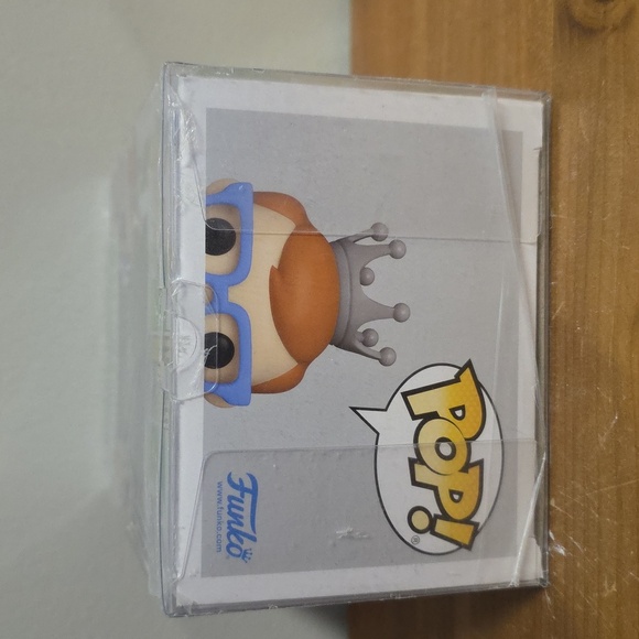 Funko Freddy Funko with Blue Glasses Vinyl Figure - Picture 5 of 6